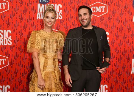 NASHVILLE - JUN 5: Sabina Gadecki (L) and Tyler Rich attend the 2019 CMT Music Awards at Bridgestone Arena on June 5, 2019 in Nashville, Tennessee.