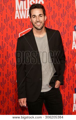 NASHVILLE - JUN 5: Cale Dodds attends the 2019 CMT Music Awards at Bridgestone Arena on June 5, 2019 in Nashville, Tennessee.