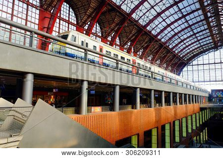 Antwerp, Belgium, May 2019,  View On The Majestic Arrival Hall Of The Central Train Station Of Antwe