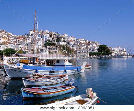 Skopelos Port