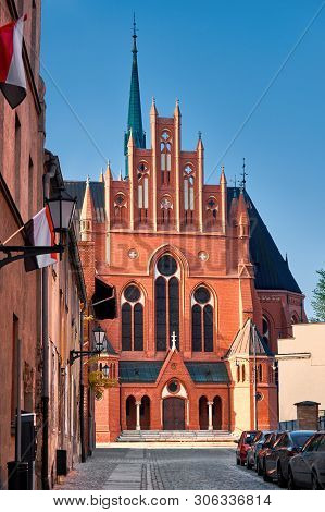 Romantic Poland, Traitional Architecture Of Torun Old Town. Partial Side View Church Of St. Catherin