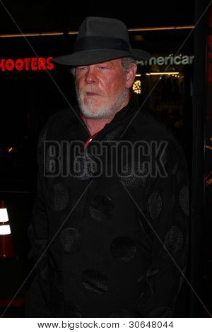 LOS ANGELES - JAN 25: Nick Nolte dorazí na 