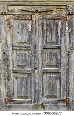 Abstract Seamless Pattern Of Traditional Wooden Window Shutters. Natural Wood Planks With Corrosion 