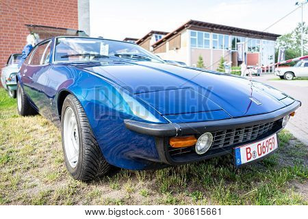 Paaren Im Glien, Germany - June 08, 2019: Premium Sports-luxury Bitter Cd Coupe, 1974. Die Oldtimer 