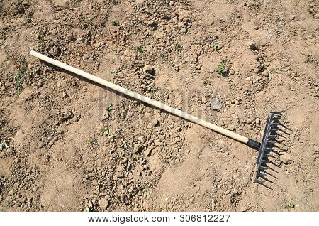 Iron Rake,accessories For Household And Construction Work.