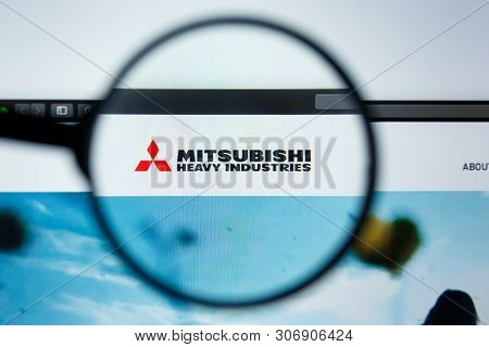 Los Angeles, California, Usa - 12 June 2019: Illustrative Editorial Of Mitsubishi Heavi Industries W