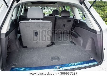 Audi Q7 Trunk