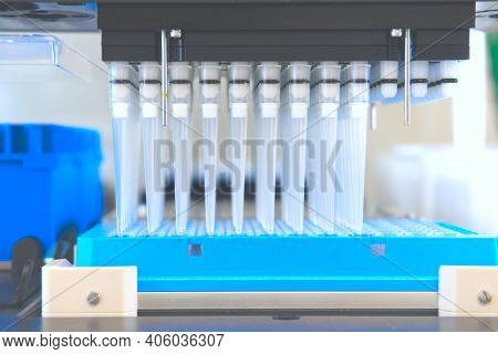Automation In The Clinical Laboratory. Pipetting Robot Laboratory. Medicine Robotics. Research And S