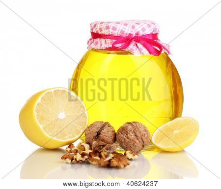Gesunde Zutaten für die Stärkung der Immunität, isolated on white