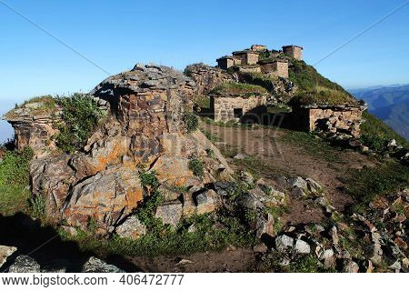 Rúpac, Construcción Pétrea, Similar A Machu Picchu.
