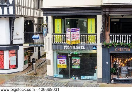 Chester; Uk: Jan 29, 2021: Empty Premises Are To Let On Bridge Street. The Property Was Previously O