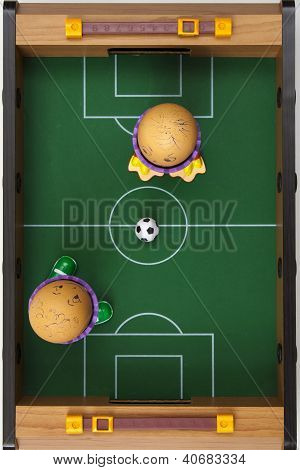 Oeufs de jouer au Soccer