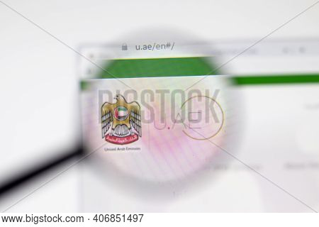 Los Angeles, Usa - 1 February 2021: Uae United Arab Emirates Website Page. U.ae Logo On Display Scre