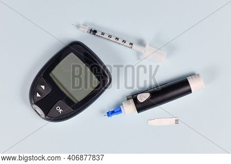 Equipment For Diabetes Treatment With Blood Glucose Sugar Meter, Lancet, Syringe And Lancing Device 