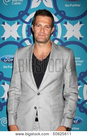 LOS ANGELES - SEP 9:  Geoff Stults at the FOX Fall Eco-Casino Party at The Bungalow on September 9, 2013 in Santa Monica, CA