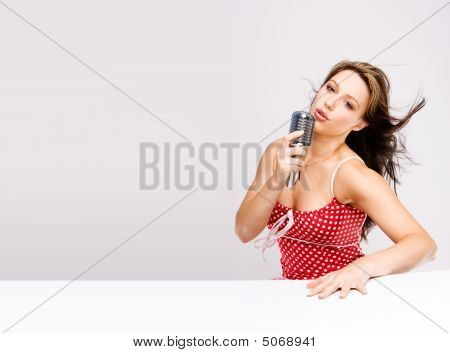 กางเกงยีนส์ด้านล่าง