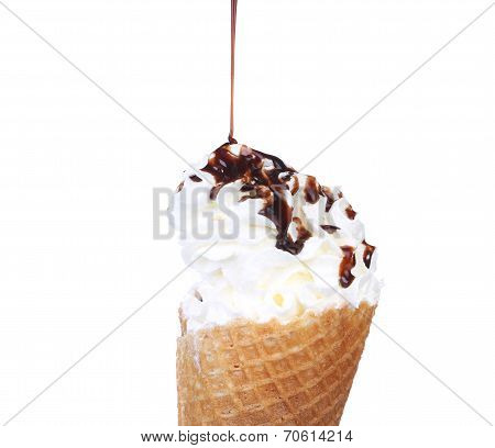 Ice cream with topping chocolate.