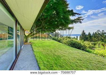 Amazing View From Walkout Basement