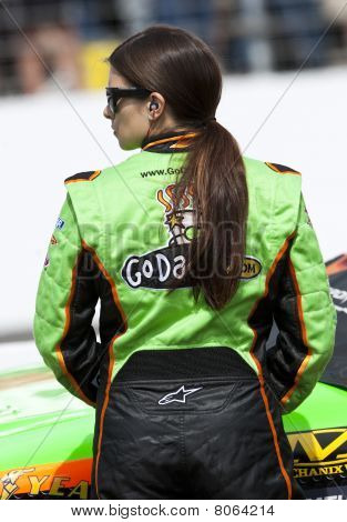 纳斯卡： 6 月 26 日新英 200