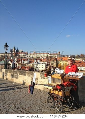 seller on charles bridge