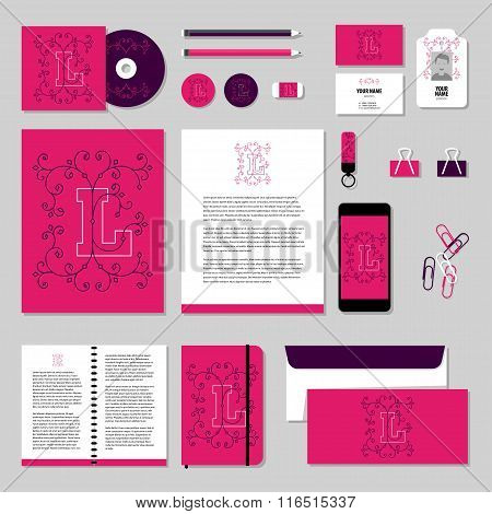 Vector stationery template design with valentines day elements