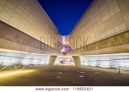 Dongdaemun Design Plaza In Seoul, South Korea