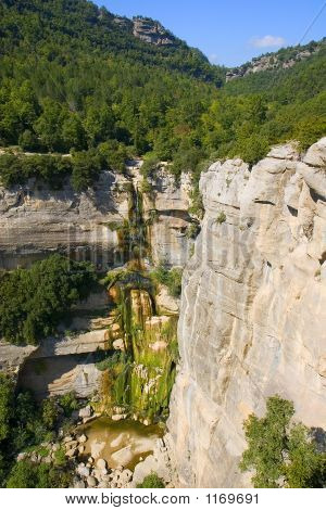Salt De Sallent Waterfall