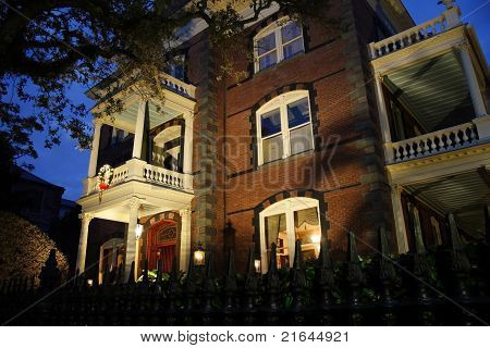 Calhoun Mansion