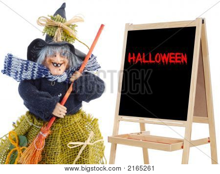 Strega Whit ardesia e testo di Halloween