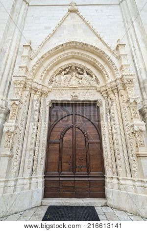 Caramanico Terme (abruzzi, Italy): Historic Church
