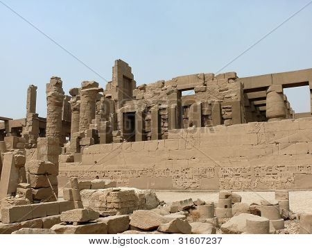 Kolonner af Karnak templet i Egypten