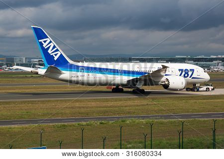 Frankfurt / Germany - August 17, 2014: Ana All Nippon Airways Boeing 787-8 Dreamliner Ja822a Passeng