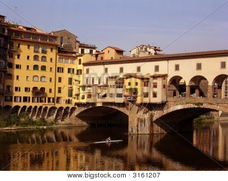 Ponte Vecchio Canoeist ile