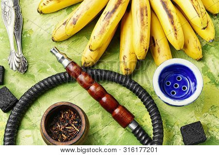 Hookah With Banana Flavor