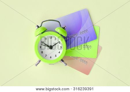 Modern Fast Online Banking And Funds Transfer Operations