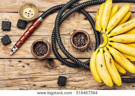 Hookah With Banana Flavor