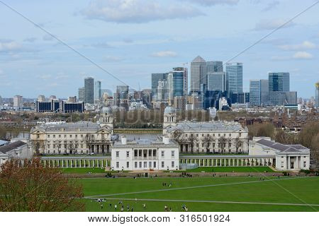 View From Greenwich Park Of Canary Wharf In London