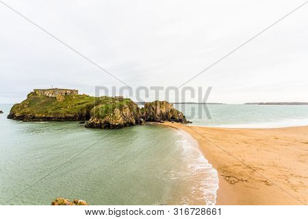 St Catherines Island, Tenby In Wales, Eastern Side, Wide Angle