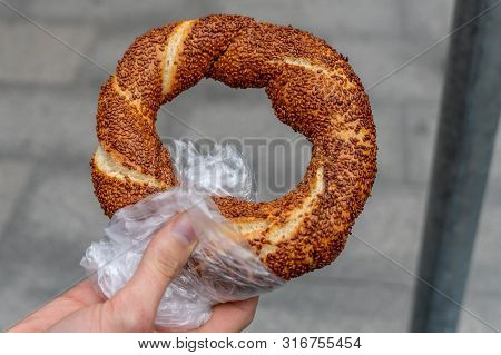 Sesame Simit Turkish Bagel