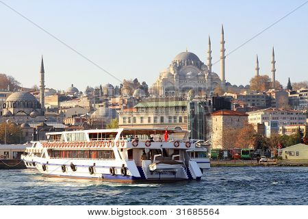 Eminonu Pier