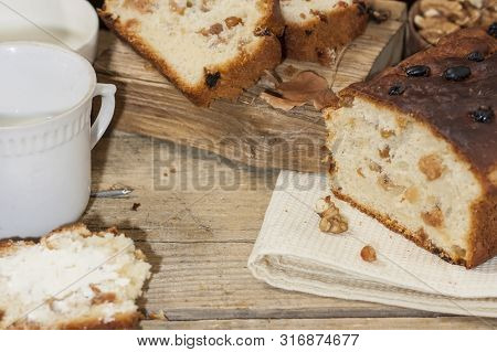 Barmbrack Or Bairin Breac Is A Traditional Irish Sweet Yeast Bread With Grapes And Raisins, Often Ea