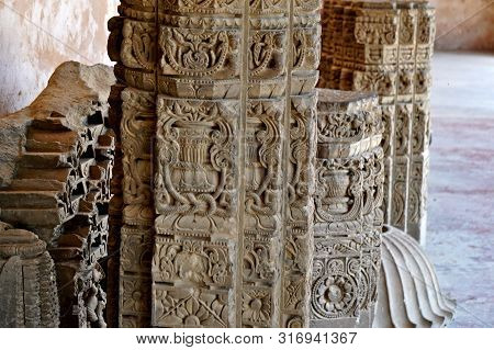 India - Rajasthan - Jaipur -march 28, 2018, There Are Some Broken Stone Pole Carving On It.
