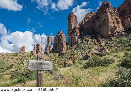 Lost Dutchman Sp, Az, Usa - March 14, 2020: The Treasure Loop Mountain Trail