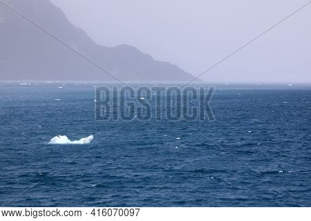 Hubbard Glacier, Alaska / Usa - August 08, 2019: View From Ship Cruise Deck Near Hubbard Glacier, Se