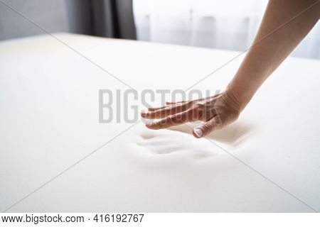 Hand Testing Orthopedic Memory Foam Core Mattress