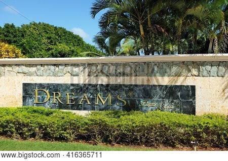 PUNTA CANA, DOMINICAN REPUBLIC - DEC 21, 2016:  Entrance sign at Dreams Punta Cana in the Dominican Republic. The resort is one of several properties in the AMResorts Collection.