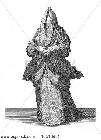 Venetian woman, Domenico Bonavera (possibly), c. 1650 - c. 1740 Standing Venetian woman with covered head and a book in her hands, vintage engraving.