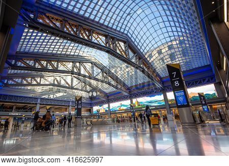 New York, Ny - Usa - Jan. 10, 2021: Image Main Hall Of The Newly Opened Daniel Patrick Moynihan Trai