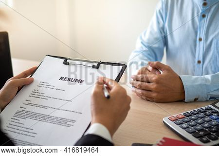 Executives Are Interviewing Candidates. Interview Skills And Pre-interview Preparation. Consideratio