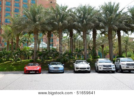 Dubai, Uae - September 11: The Atlantis The Palm Hotel And Limousines. It Is Located On Man-made Isl